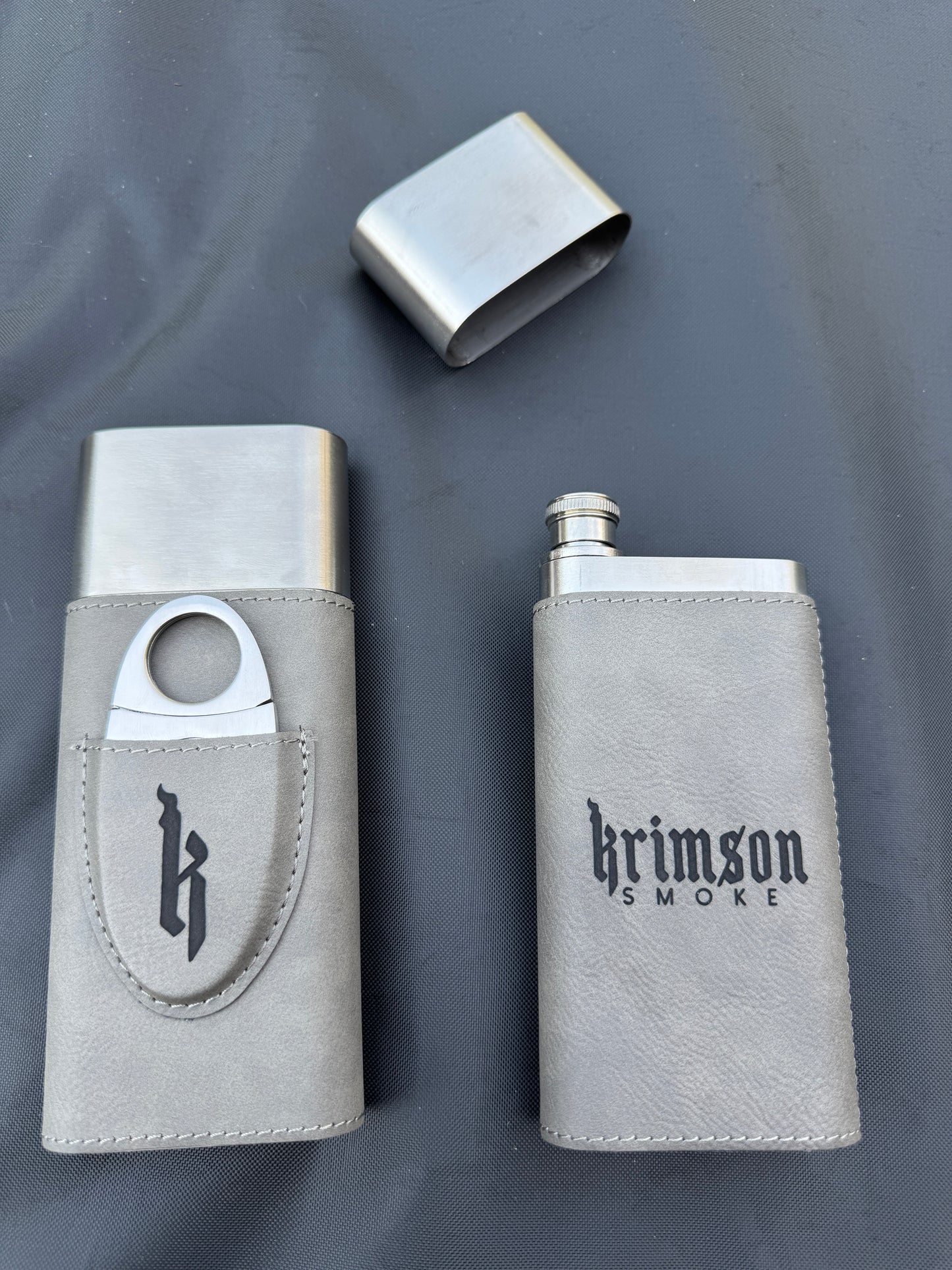 CIGAR HOLDER WITH FLASK